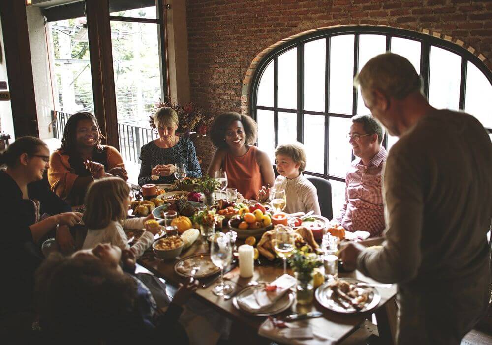 thanksgiving family fun - table
